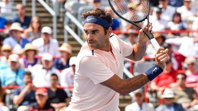 Federer vào chung kết Masters
