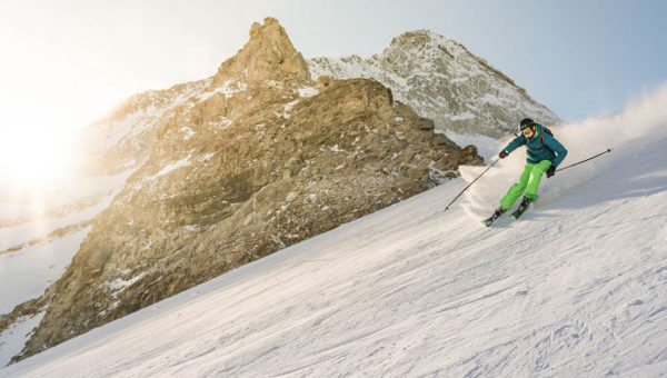 Heli-Skiing - Thể thao mạo hiểm nhất